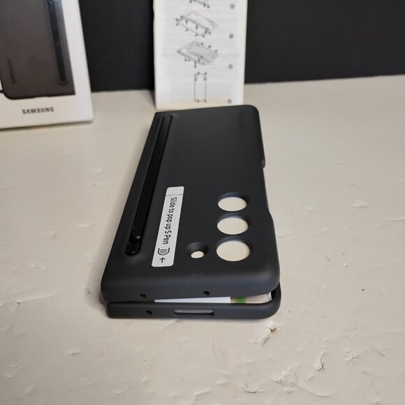 Galaxy Z Fold5 Slim S-pen Case, Graphite - Picture 6 of 16